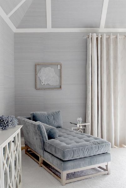 gray walls, gray chez lounge